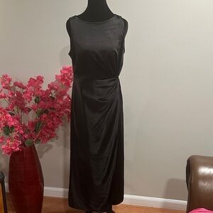 Classic Black Sleeveless Evening Dress